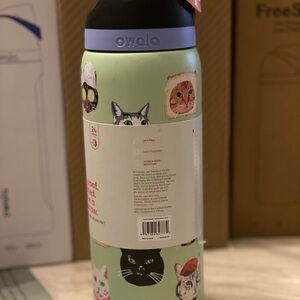Cat-Themed Water Bottle - Green